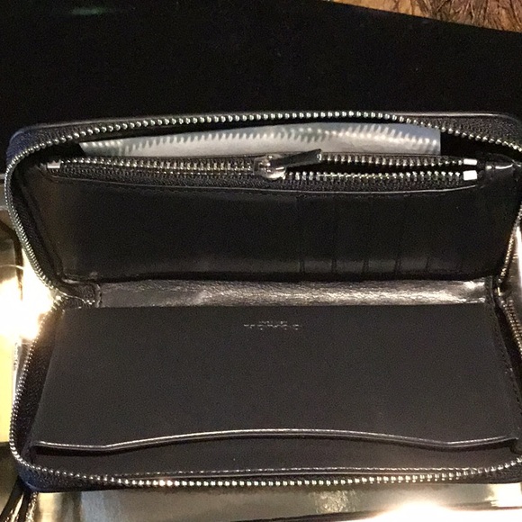 Coach Clutch Zip Around Wallet new - Picture 3 of 5
